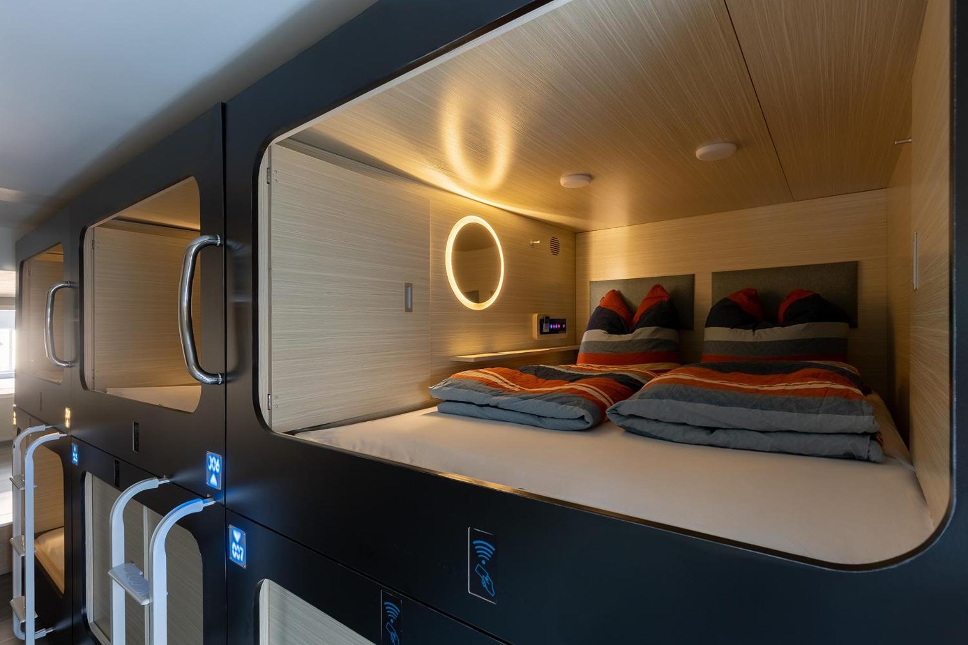 Mue Cubes - Capsule Kapselhotel Basel