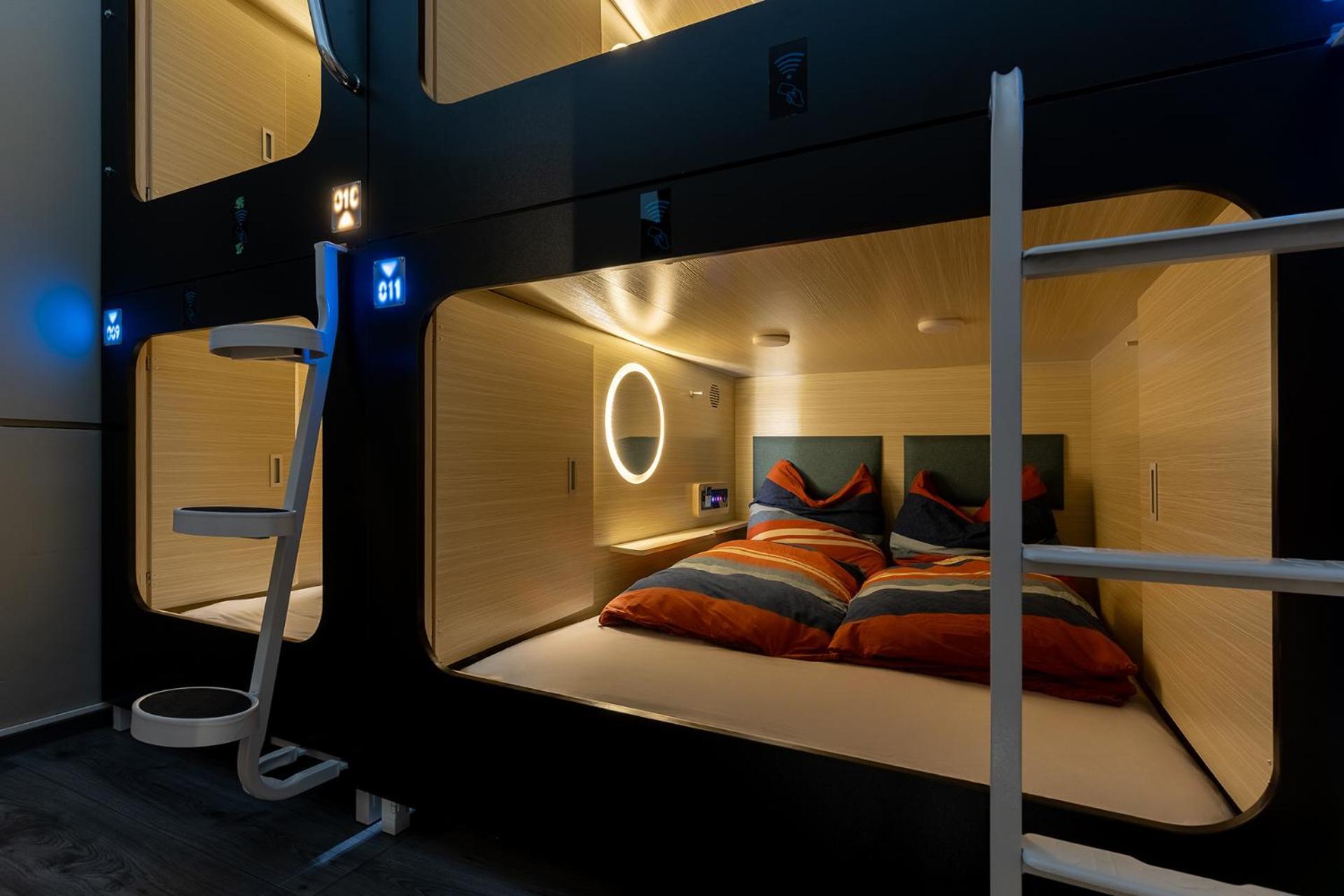 Kapselhotel Mue Cubes - Capsule